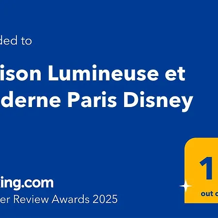 Full Modern House - Beautiful Garden - Private Parking Space - Paris & Disneyland Casa de férias